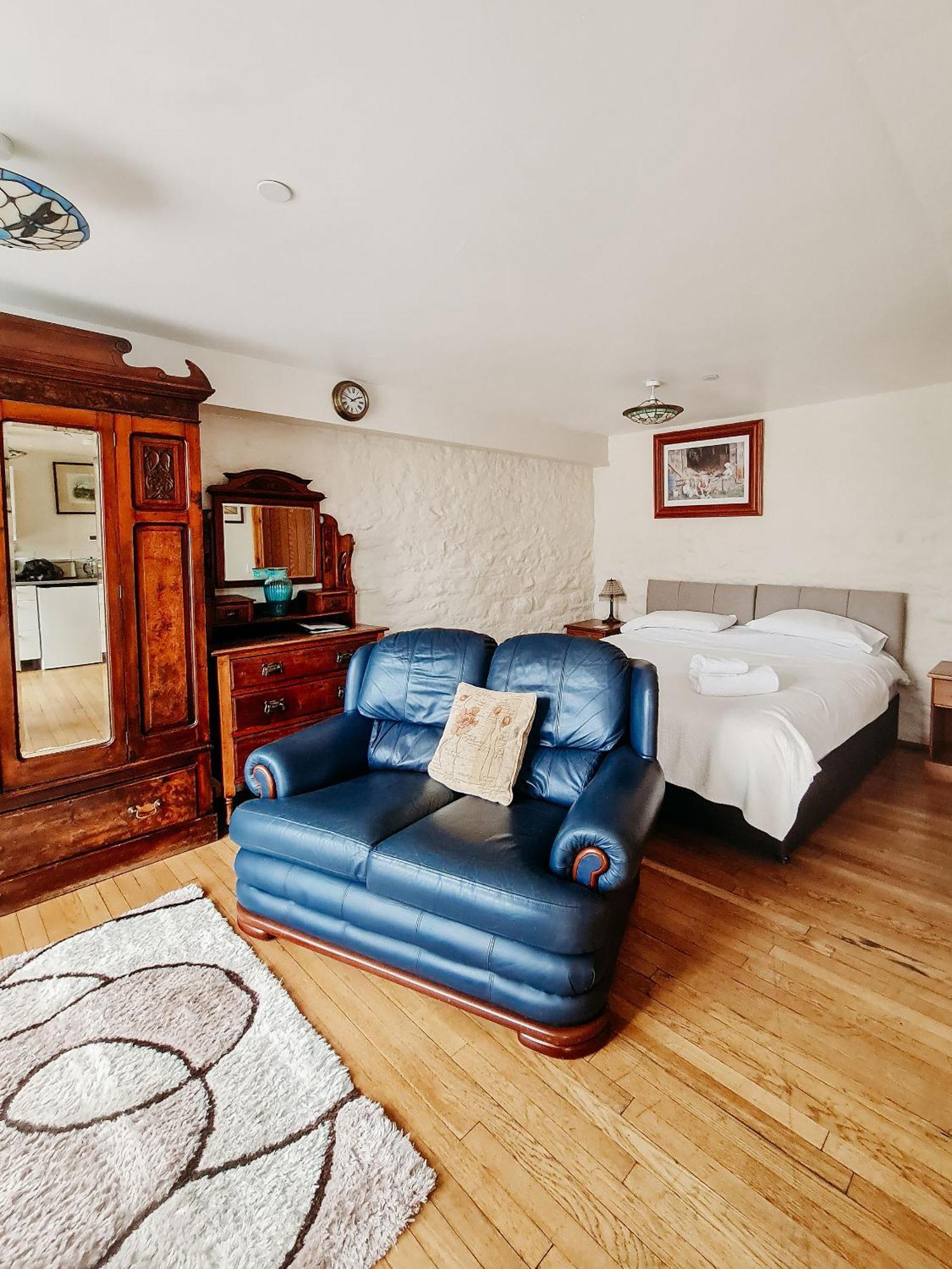 The Barn B&B Port Talbot Eksteriør billede