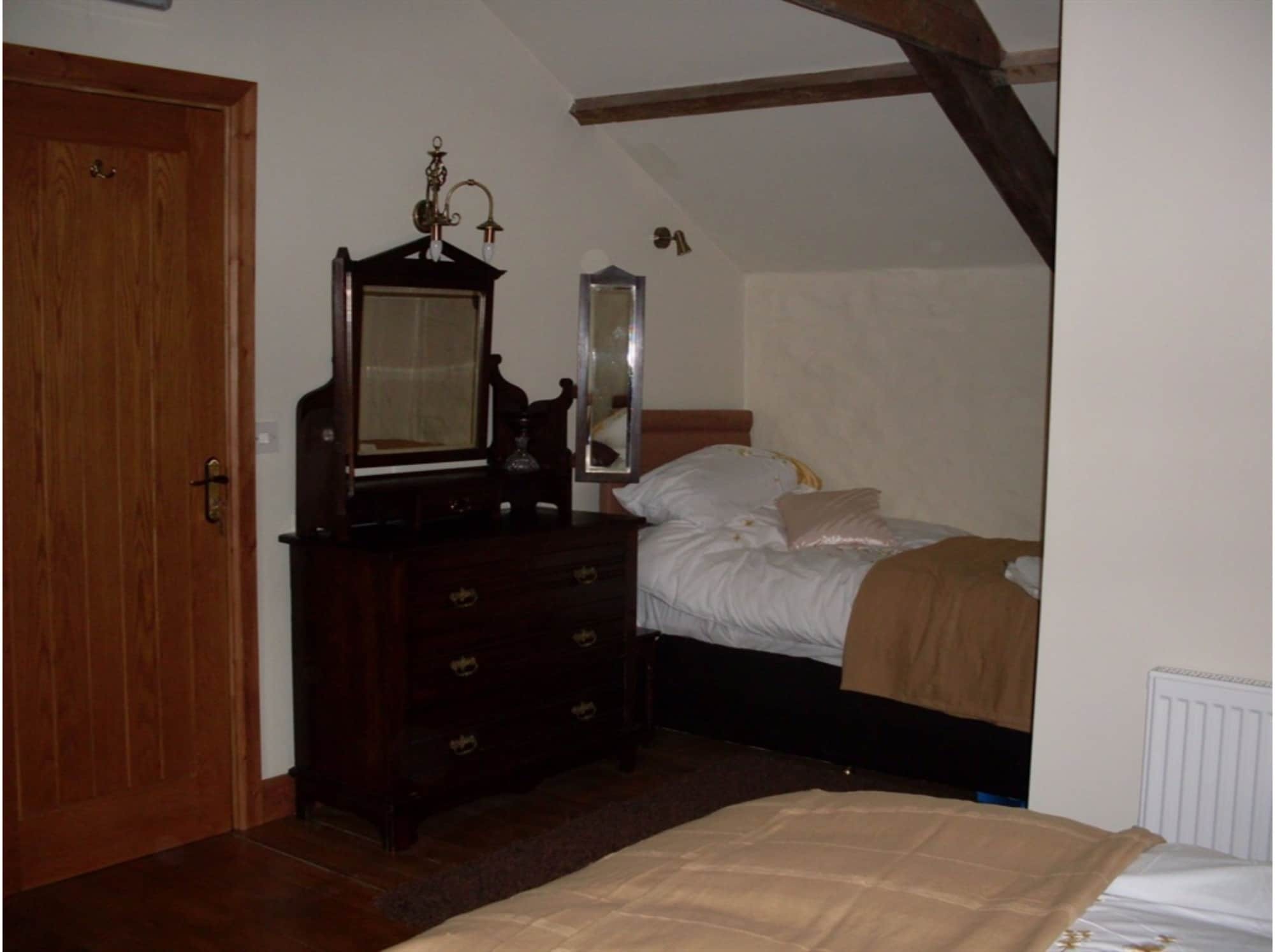The Barn B&B Port Talbot Eksteriør billede